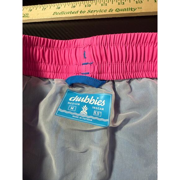 Chubbies Swim Trunks 5.5 Inch Size Medium Brief Liner Blue Pink - Picture 3 of 12